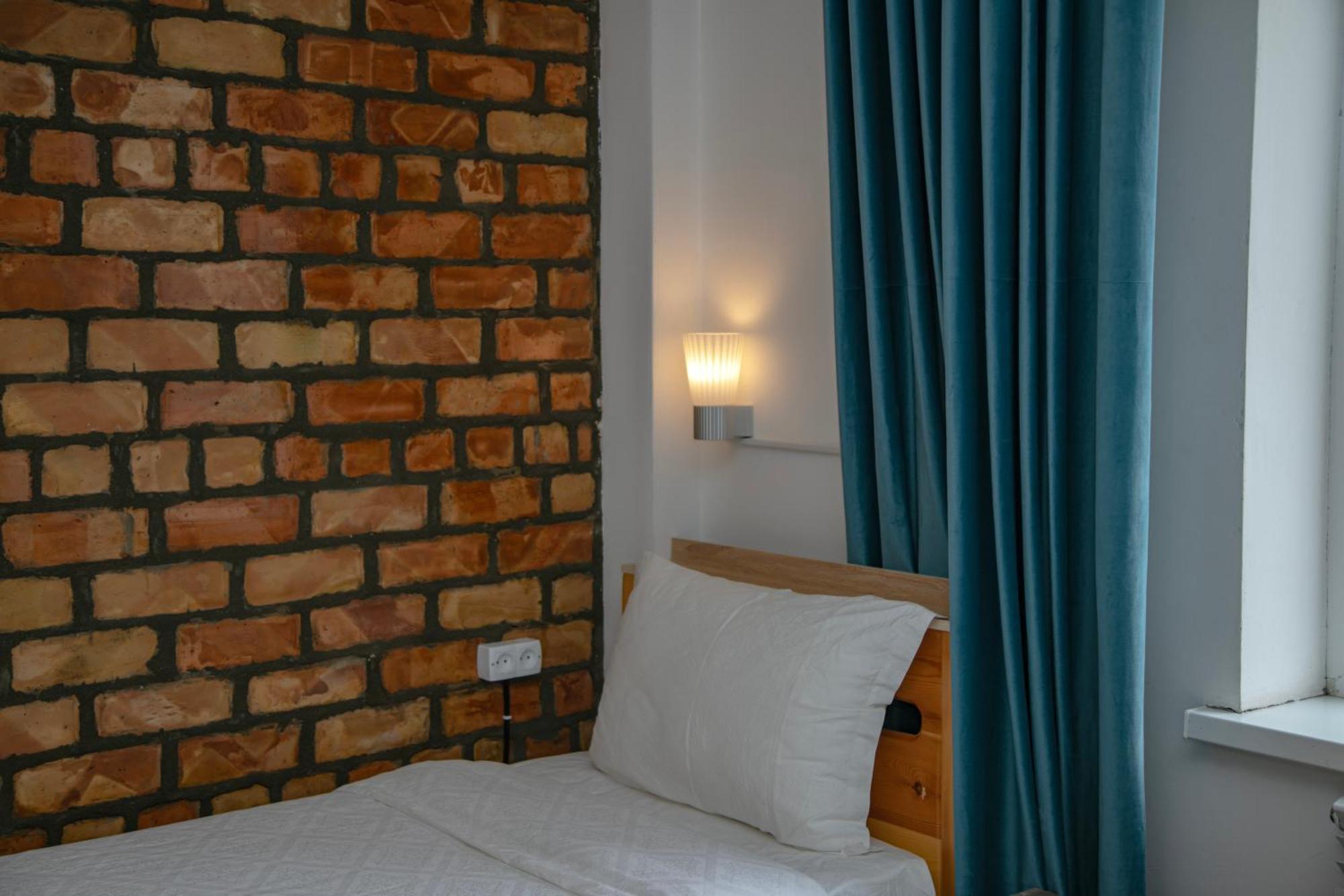 Hotel Good Night Jalal-Abad Buitenkant foto