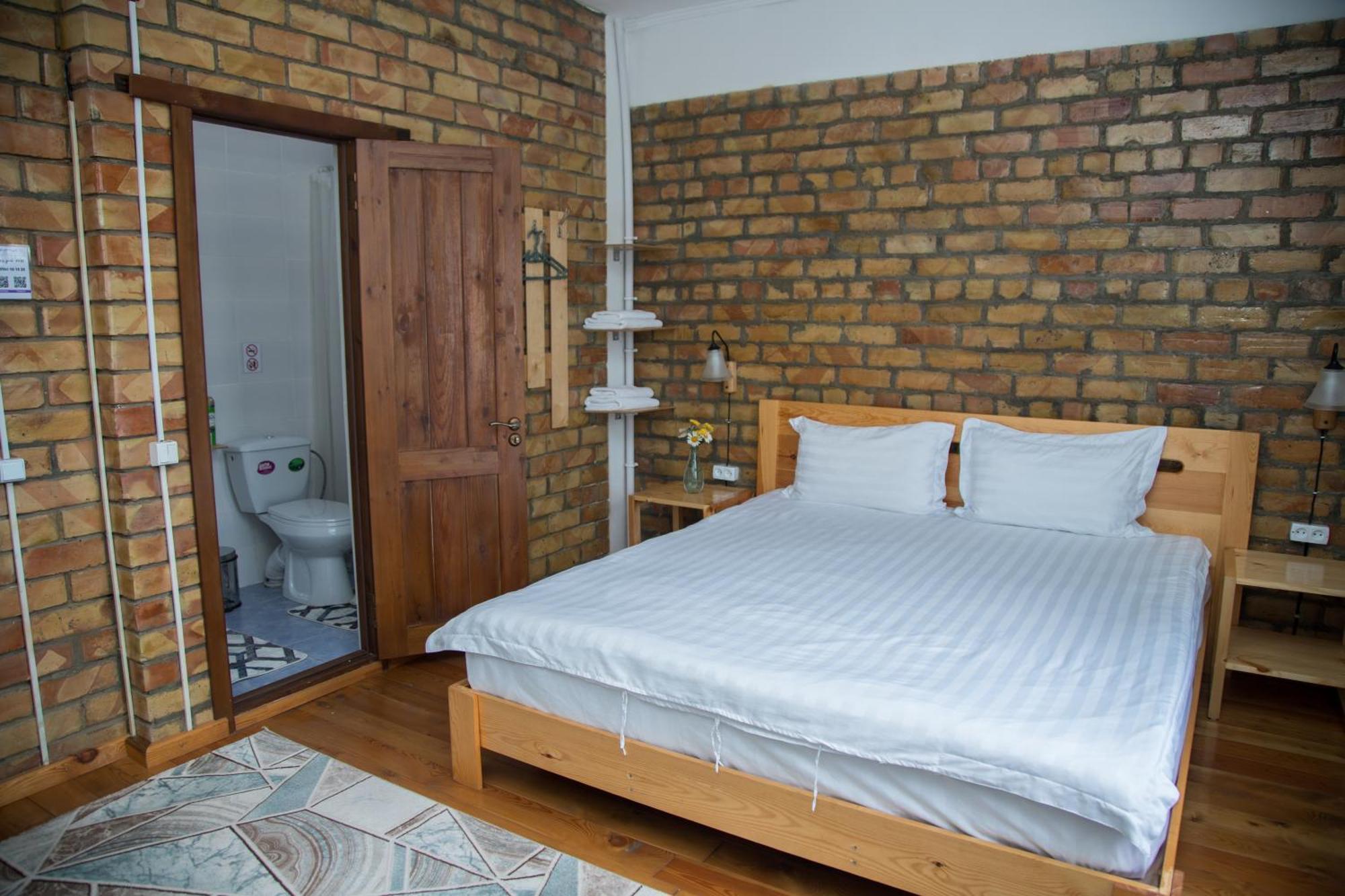 Hotel Good Night Jalal-Abad Buitenkant foto